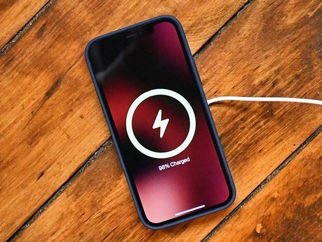 龙井苹果手机维修分享iPhone 12可以随便充电吗 